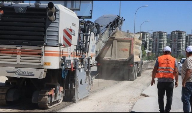 Şanlıurfa Büyükşehir'den Deforme Olan Yollarda Çalışma;