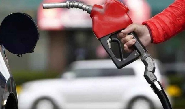 İndirimlerin Ardından Benzine Tekrar Zam Geliyor