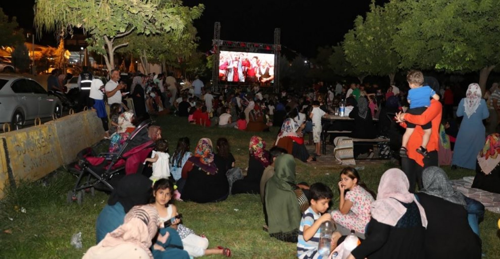 Eyyübiye'de Sinema Etkinliğine Vatandaşlardan Yoğun İlgi