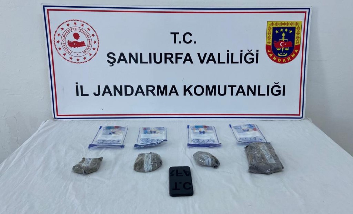 Şanlıurfa Jandarma'dan Ortak Uyuşturucu Operasyonunda 2 Kişi Yakalandı