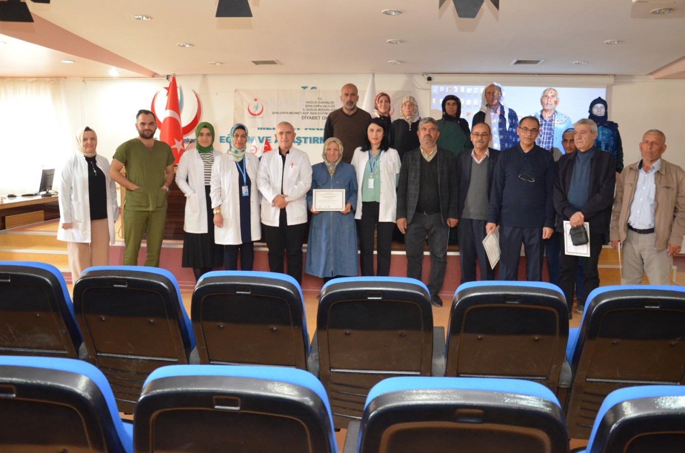 Urfa'da Diyabet Hastalarına Eğitim;