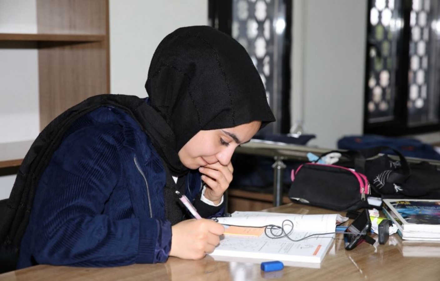 Karaköprü'de Gençler Sınava Okuma Evi İle Hazırlanıyor