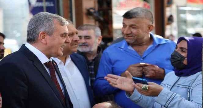 Şanlıurfa Büyükşehir Belediye Başkanı Beyazgül sahada gezilerini sürdürüyor;