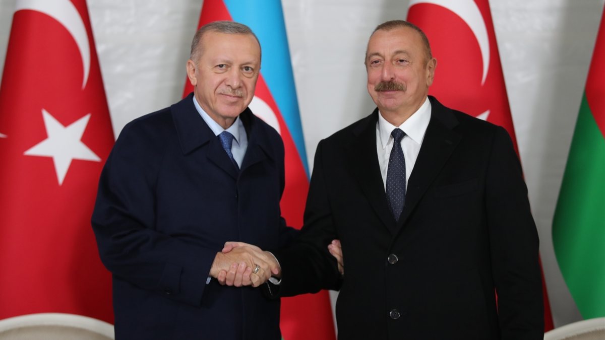 Cumhurbaşkanı Erdoğan'dan Azerbaycan'da Kalıcı Barış için Çağrı;