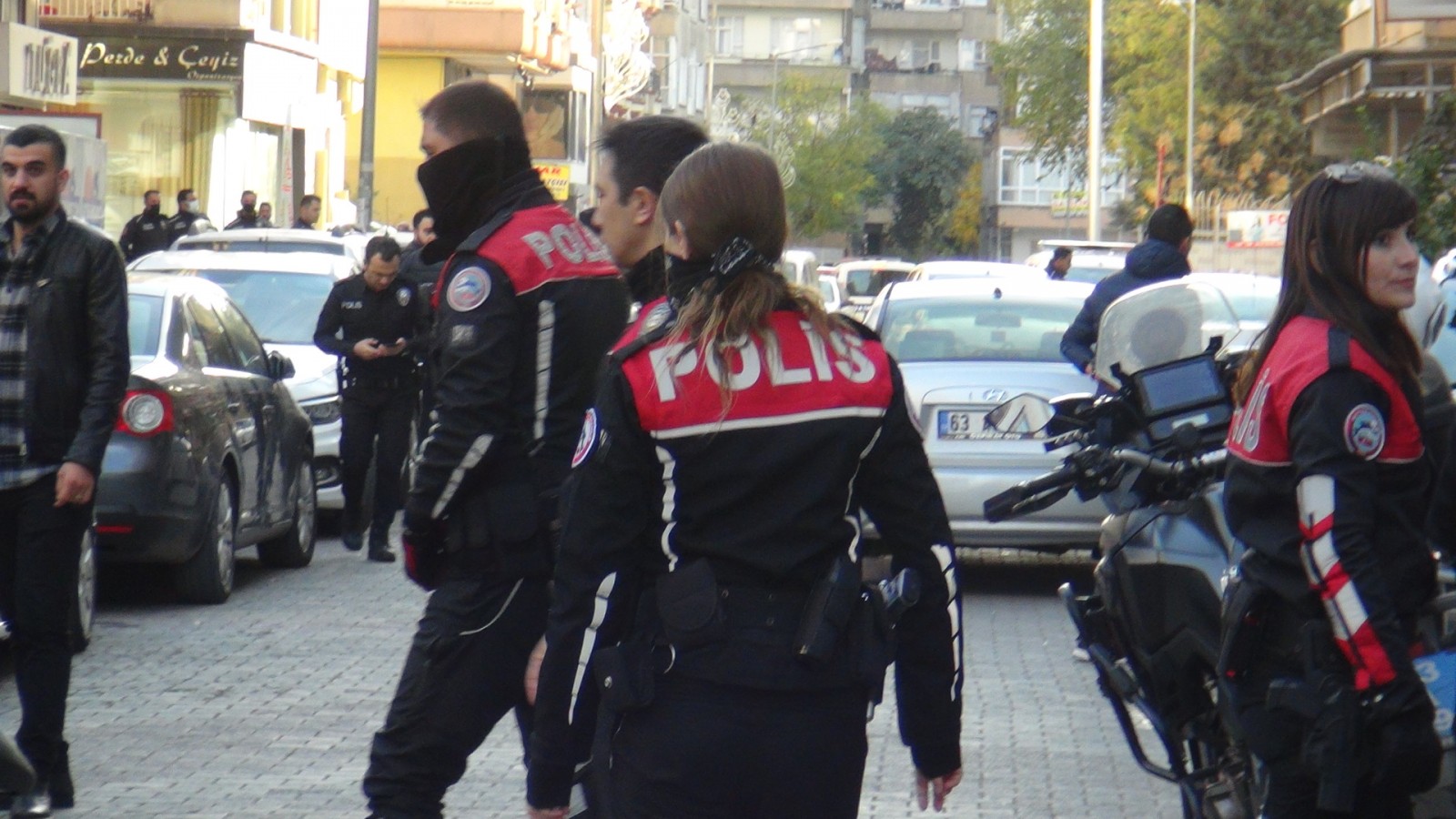 Şanlıurfa'daki okulda kavga: 3 yaralı, 10 gözaltı