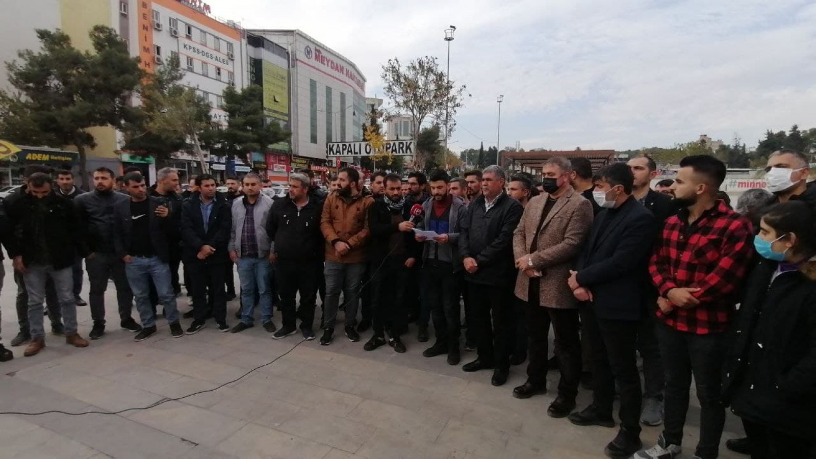 Özak Tekstil işçilerinin sendika isyanı;