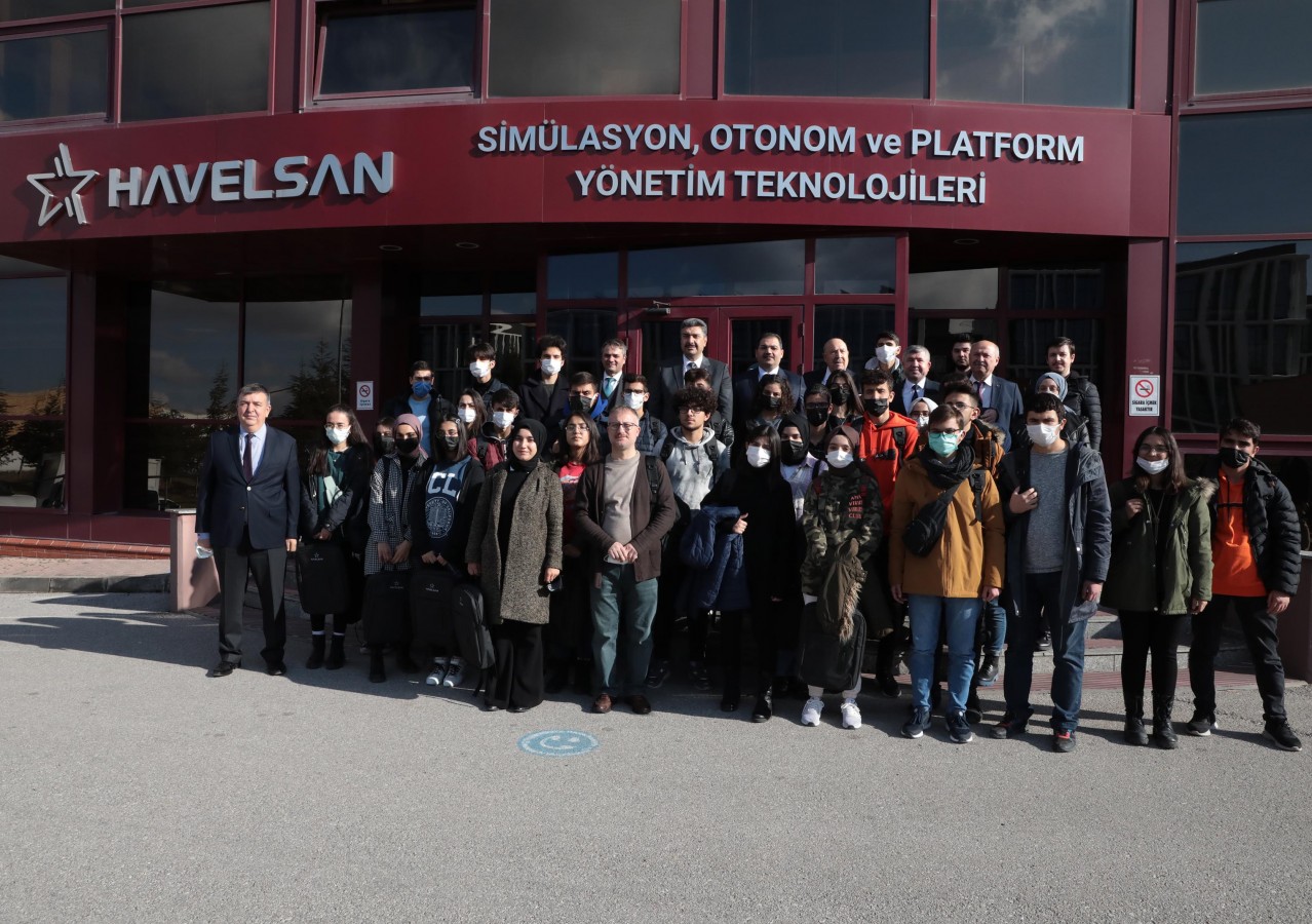 Şanlıurfalı öğrenciler Ankara'da bilim çalışmalarını yerinde gördü;