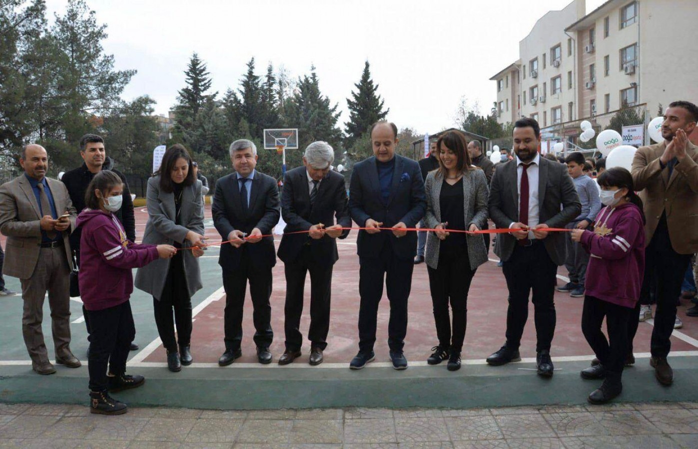 Haliliye’deki okula spor salonu kazandırıldı;