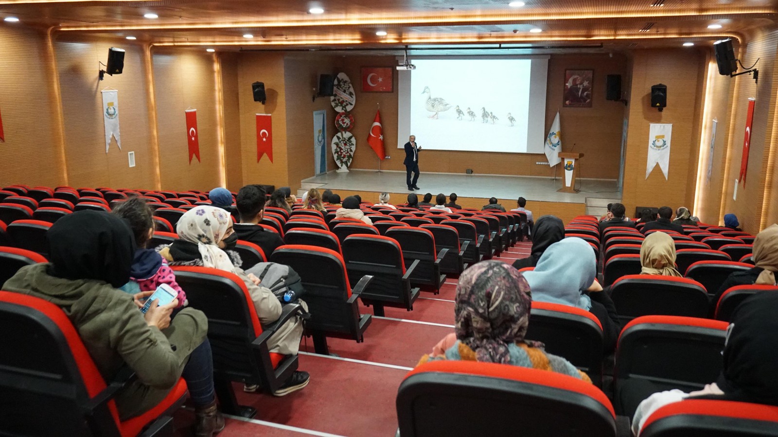 Haliliye Belediyesi’nden anne babalara yönelik seminer;