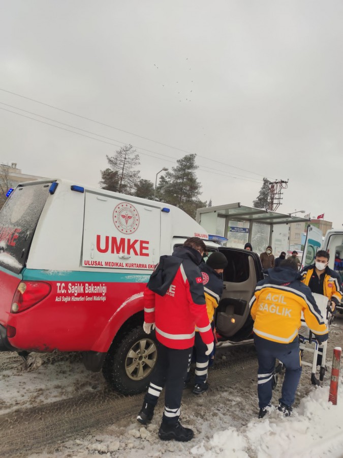 Şanlıurfa’da sağlık çalışanlarının zorlu kış mesaisi;