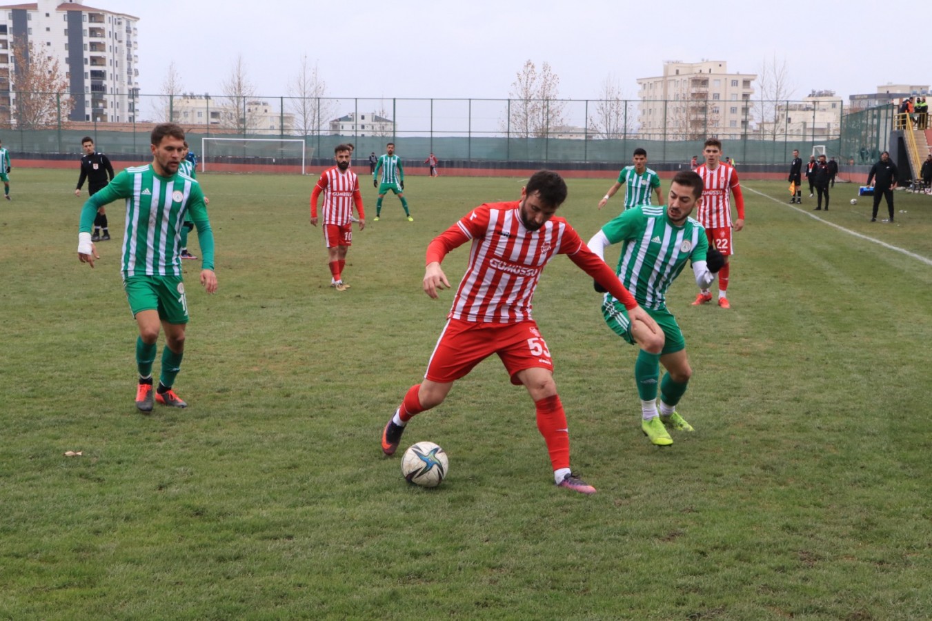 Karaköprü Belediyespor'dan beraberlik;