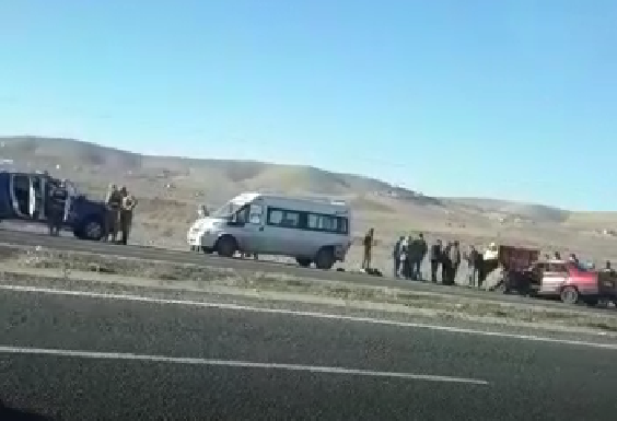 Urfa-Adıyaman yolunda kaza!;