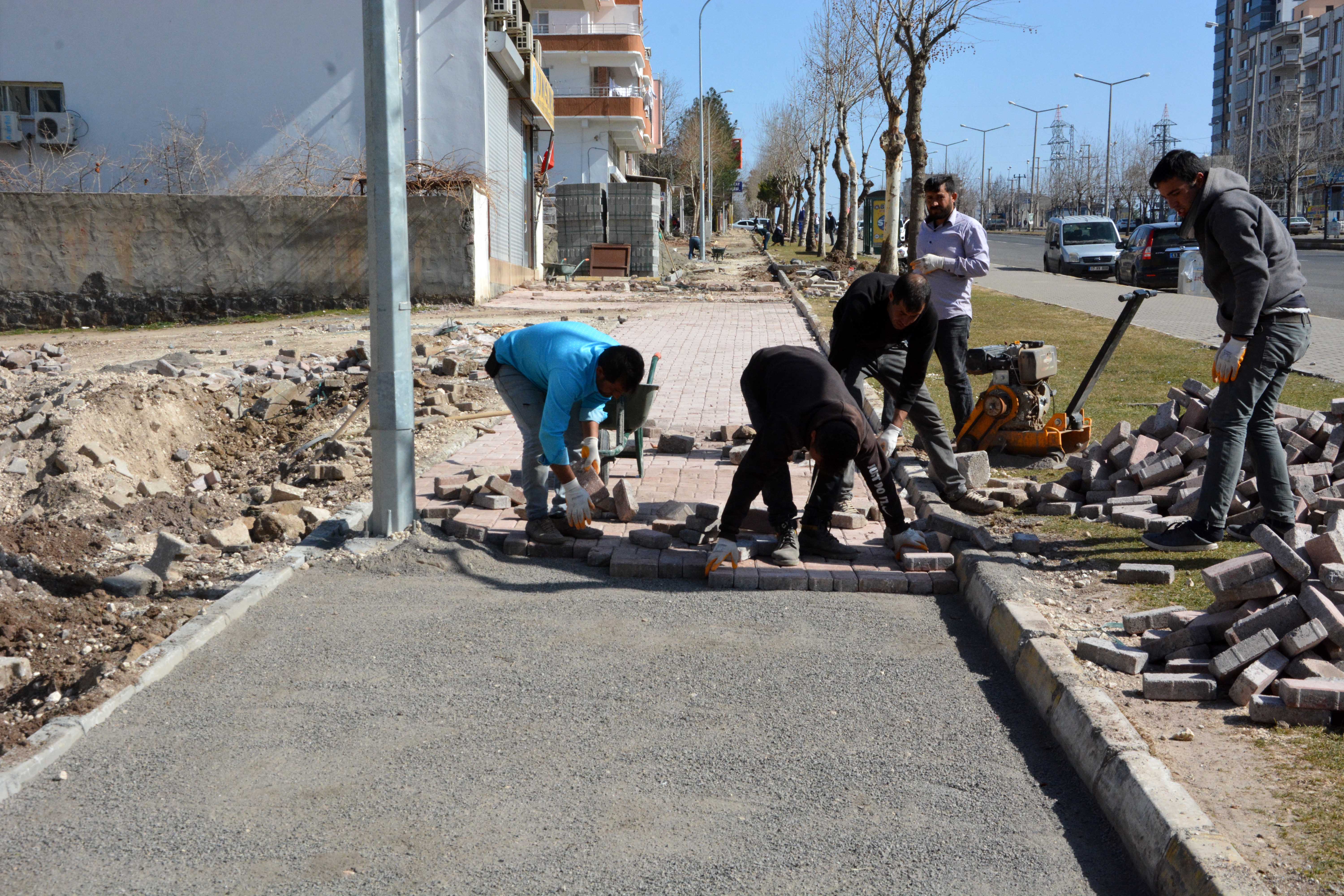 Siverek’te alt yapı çalışmaları sürüyor;