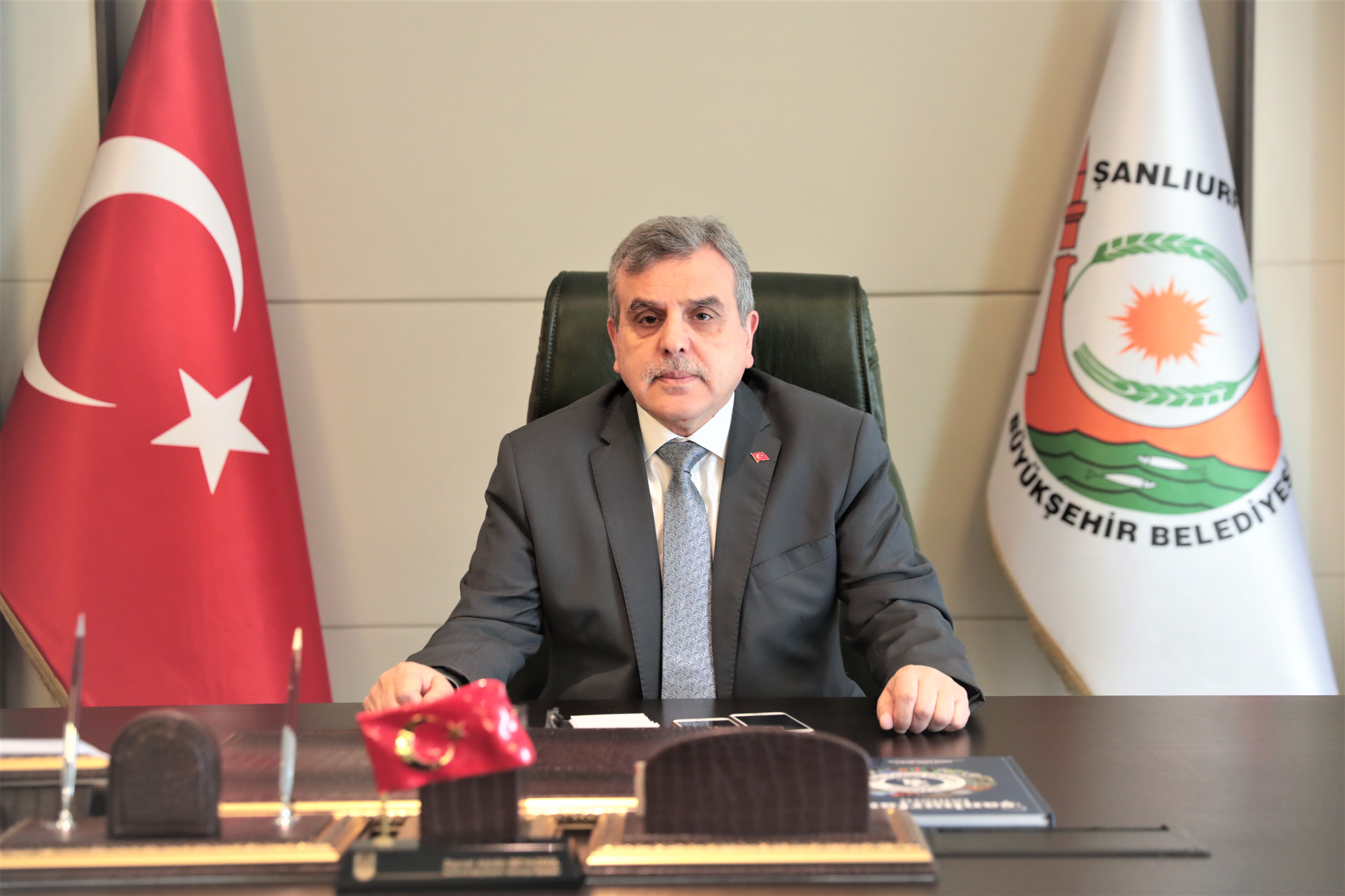 Beyazgül: Annelerimizin hayır dualarını almak için yarış içinde olalım;