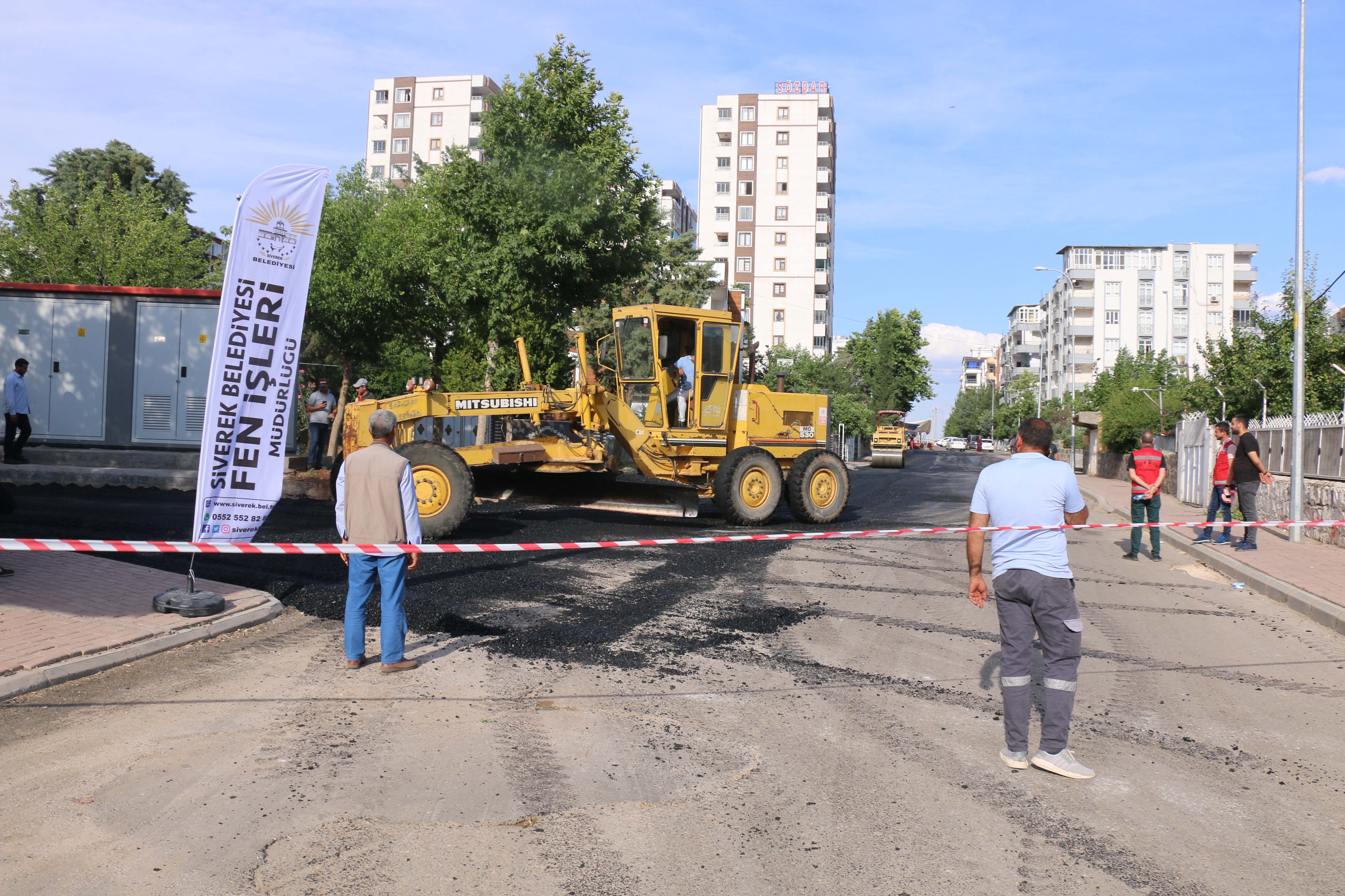 Siverek’te sıcak asfalt çalışmalarına başlandı;