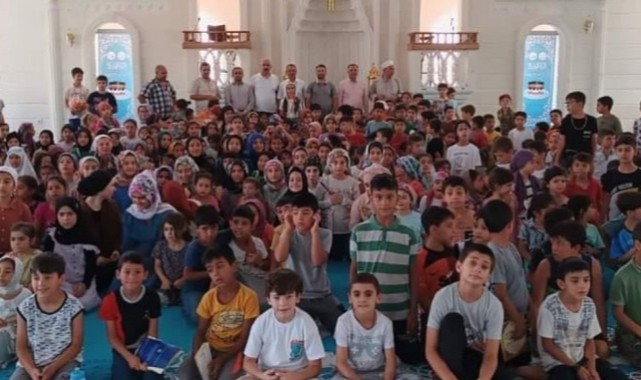 Urfa'da Yaz Kuran Kurslarında Öğrenciler Hem Eğleniyor Hem Öğreniyorlar;