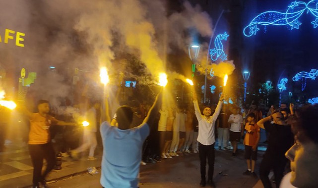 Şanlıurfa'da Galatasaray'ın Şampiyonluk Kutlaması