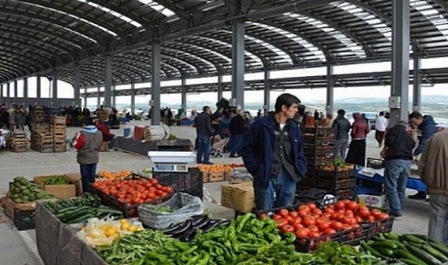 Ramazan Öncesi Urfa'da Sebze ve Meyve Fiyatları Yükseldi;