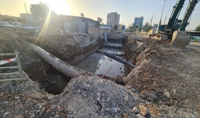 Urfa'daki Sel Felaketinde Hasar Gören Köprünün Onarımına Nihayet Başlandı;