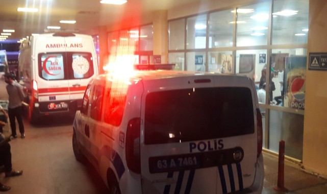 Urfa'da Kaza Minibüs ve Otomobil Çarpıştı 18 Yaralı;